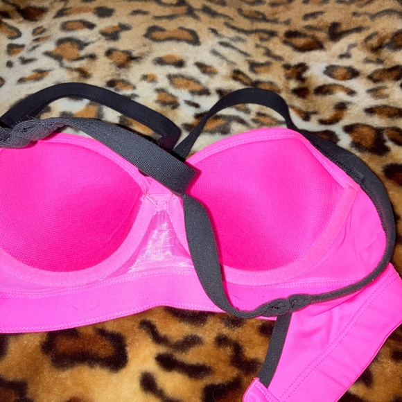Victoria’s Secret Sports Pink Underwired Bra 32C - Picture 4 of 6